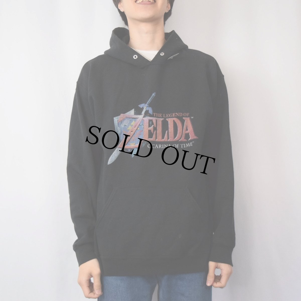画像2: ZELDA "OCARINA OF TIME" USA製 ゲームプリントスウェットフーディー BLACK (2)