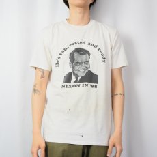 画像2: 80's Richard Milhous Nixon USA製 "He's tan, rested and ready" 政治家プリントTシャツ L (2)