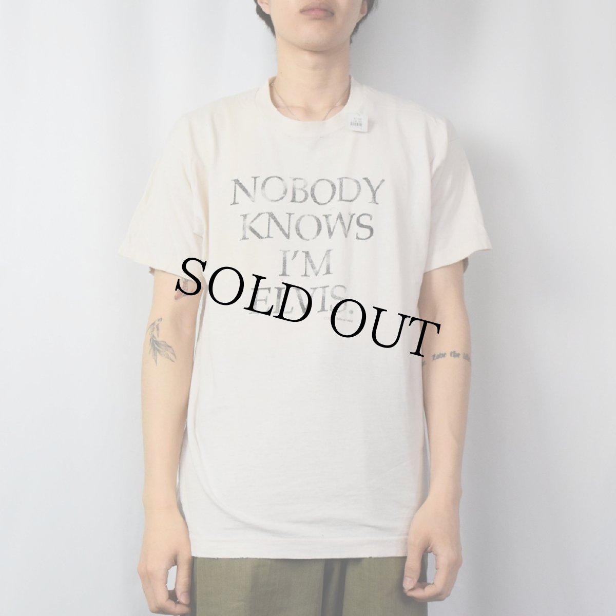 画像2: 90's DON'T PANIC "NOBODY KNOWS I'M ELVIS." プリントTシャツ (2)