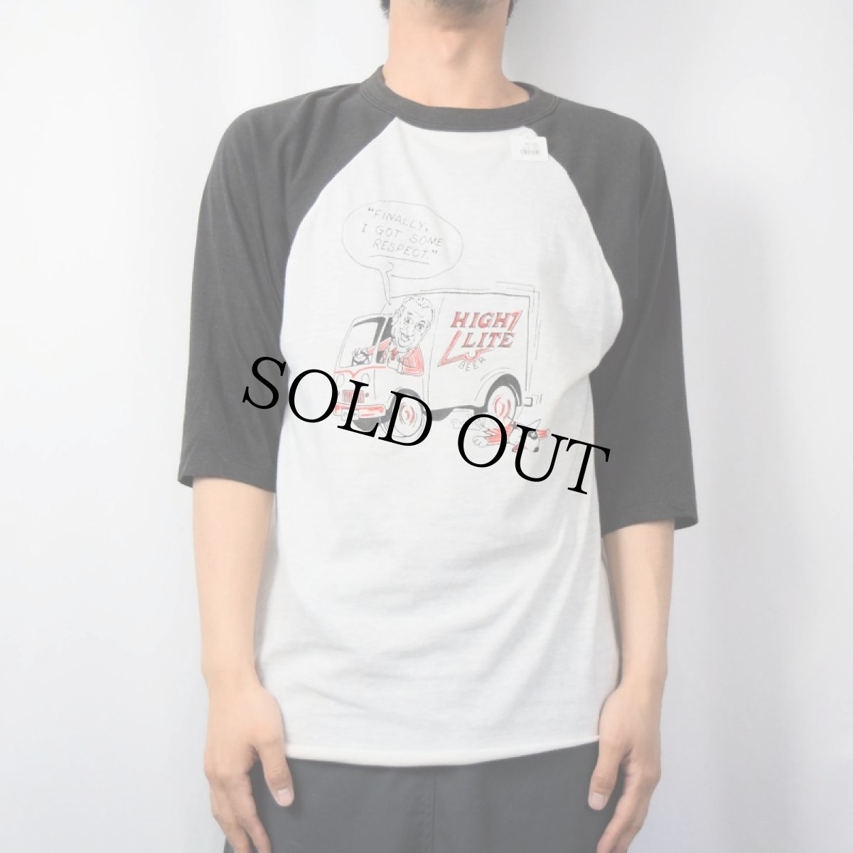 画像2: 70〜80's "HIGH LITE BEER" イラストプリント ラグランTシャツ (2)