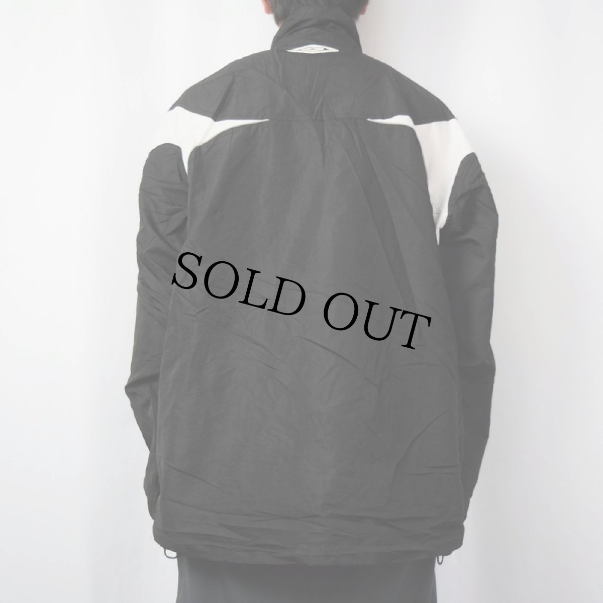 画像3: UMBRO ロゴ刺繍 メッシュ切り替え ジップジャケット BLACK XL (3)