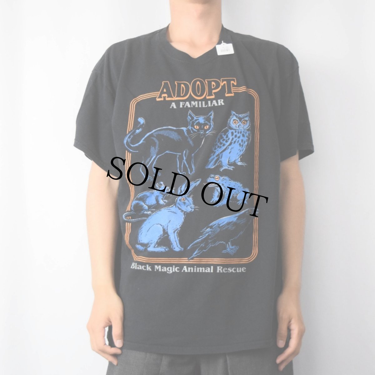 画像2: Steven Rhodes "Black Magic Animal Rescue" イラストプリントTシャツ (2)