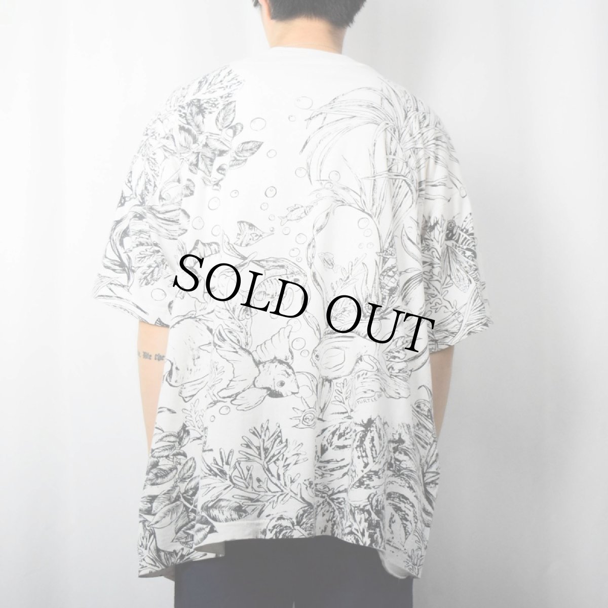 画像4: 90's TURTLE BAY 魚 大判プリントTシャツ (4)