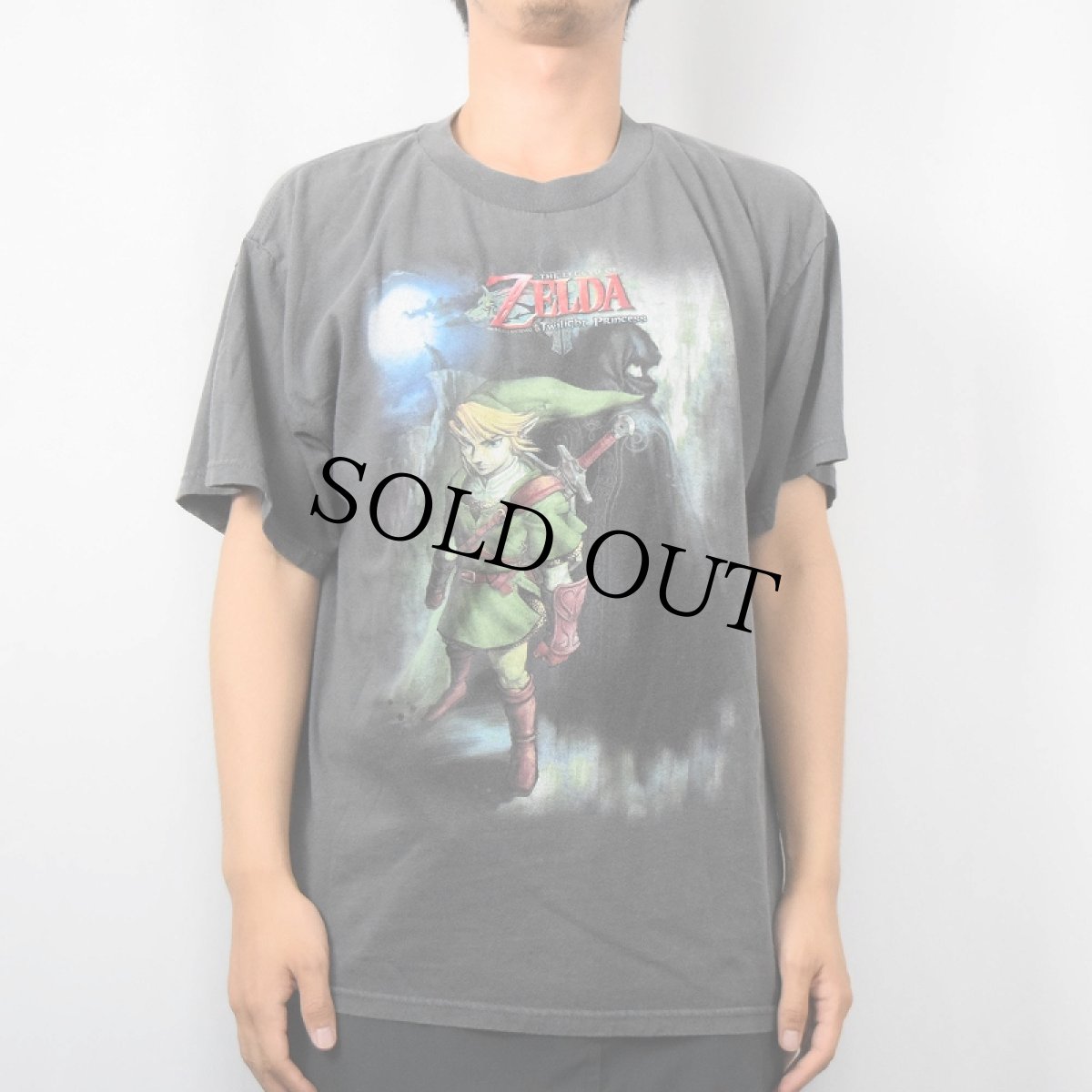 画像2: 2010 ZELDA "Twilight Princess" ゲームキャラクタープリントTシャツ L (2)