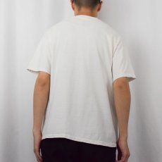 画像3: 90's LARGELY LITERARY USA製 "Raymond Chandler" 小説家 イラストプリントTシャツ L (3)