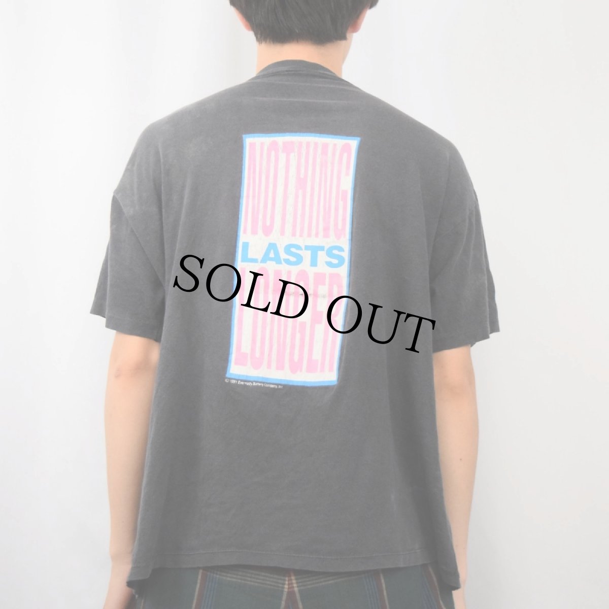 画像4: 90's Energizer コンシューマー製品メーカー キャラクタープリントTシャツ (4)