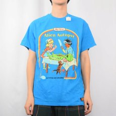 画像2: Steven Rhodes "Alien Autopsy" イラストプリントTシャツ M タグ付き未使用 (2)