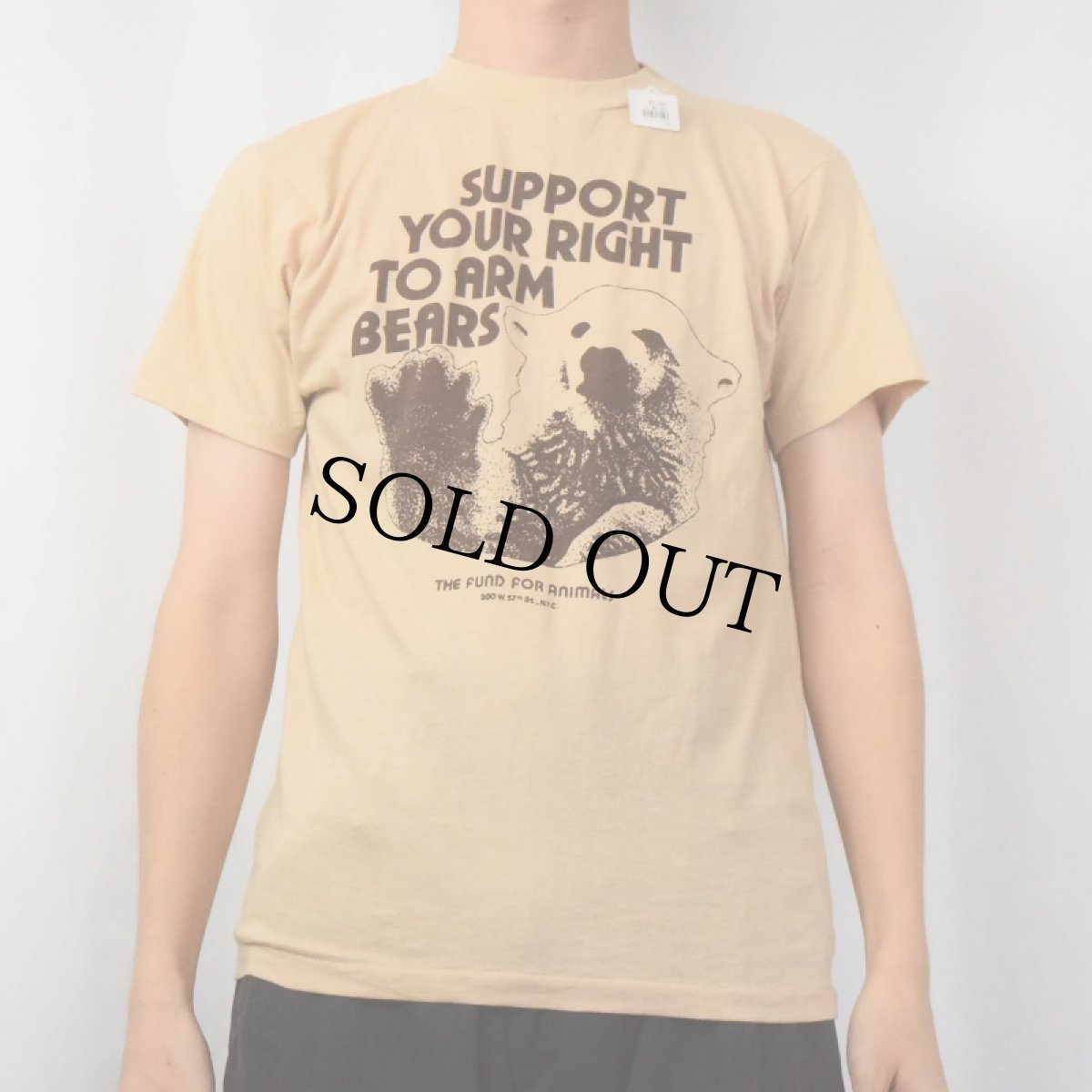 画像2: 【SALE】 80's USA製 "SUPPORT YOUR RIGHT TO ARM BEARS" クマプリントTシャツ M (2)