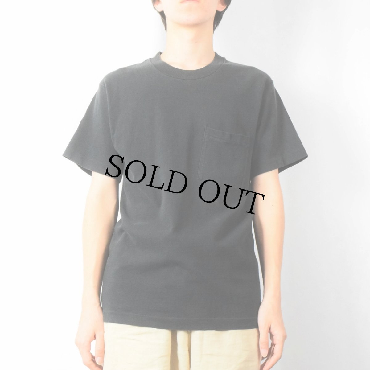 画像2: 90's FRUIT OF THE LOOM USA製 無地 ポケットTシャツ BLACK M (2)