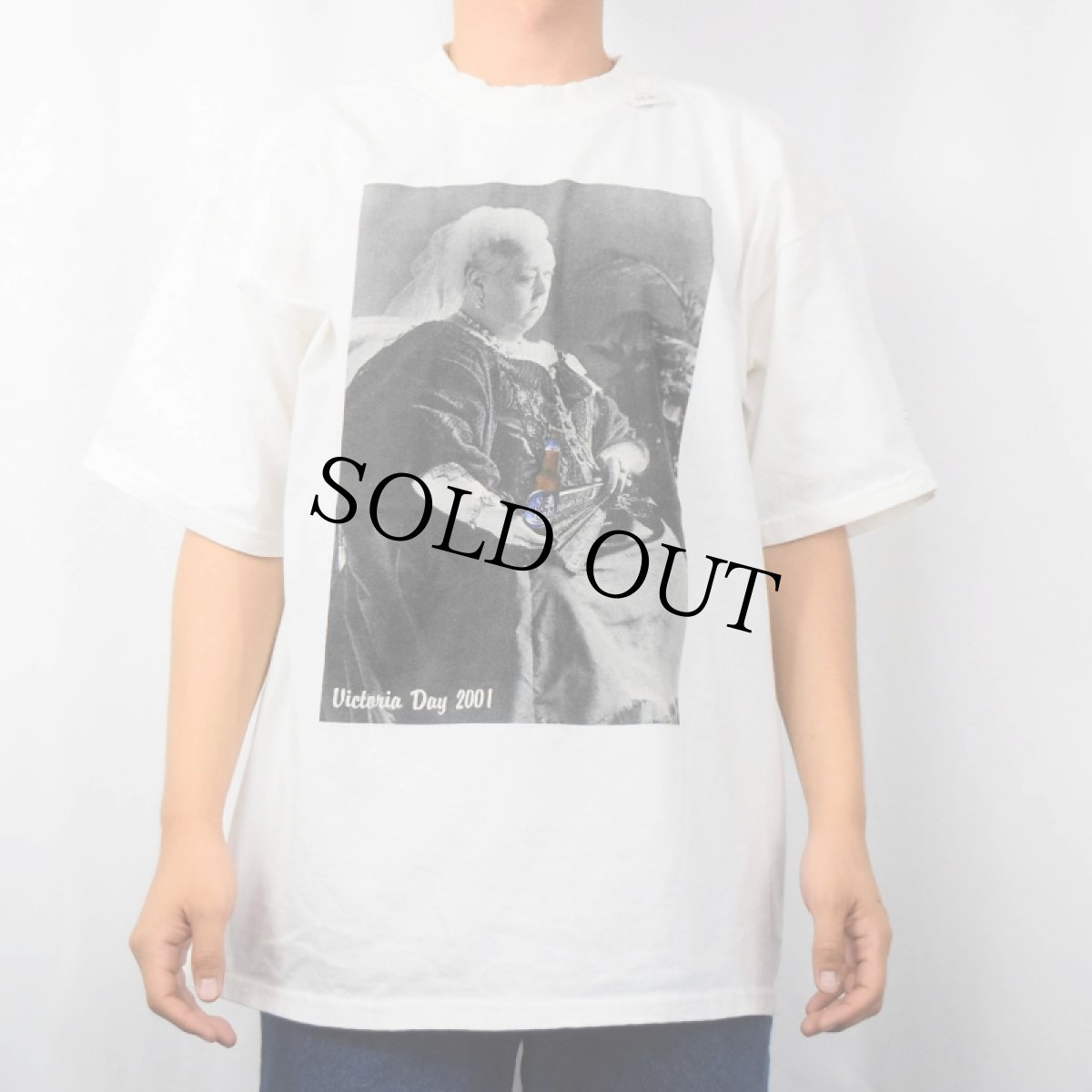 画像2: 2000's Blue Light "Victoria Day 2001" ヴィクトリア女王 ビールプリントTシャツ XL (2)