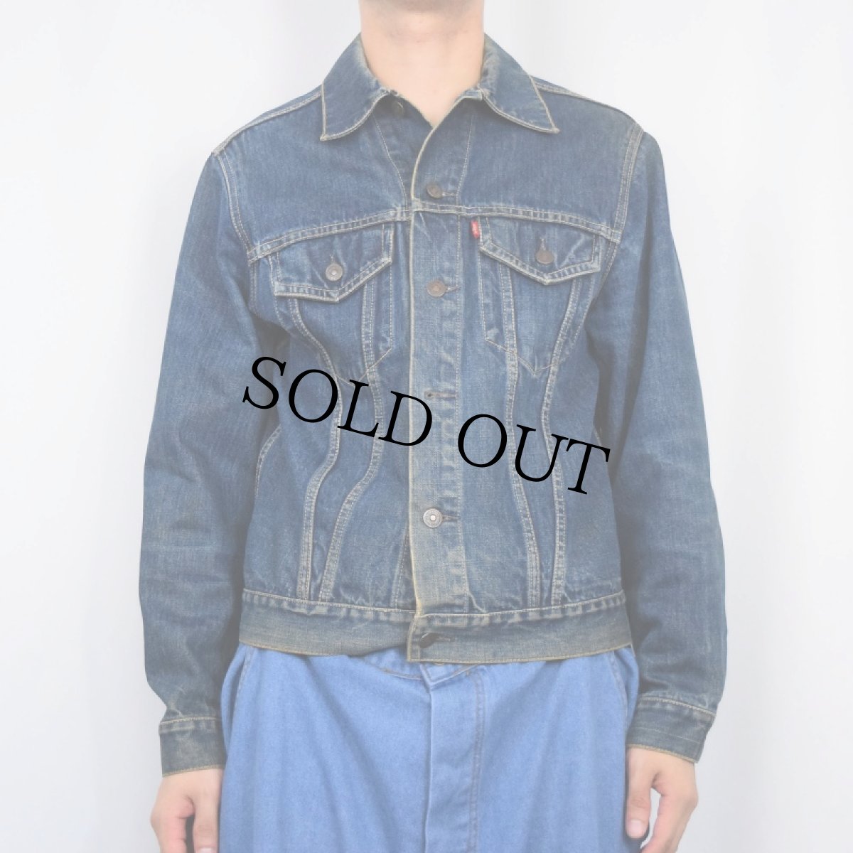 画像2: 60〜70's LEVI'S 70505 BIGE デニムジャケット (2)