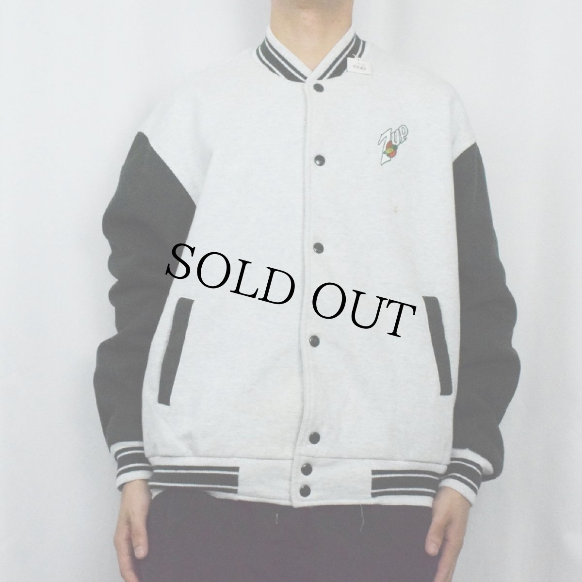 画像2: 7UP 飲料メーカー ロゴ刺繍 スウェットスタジャン XL (2)