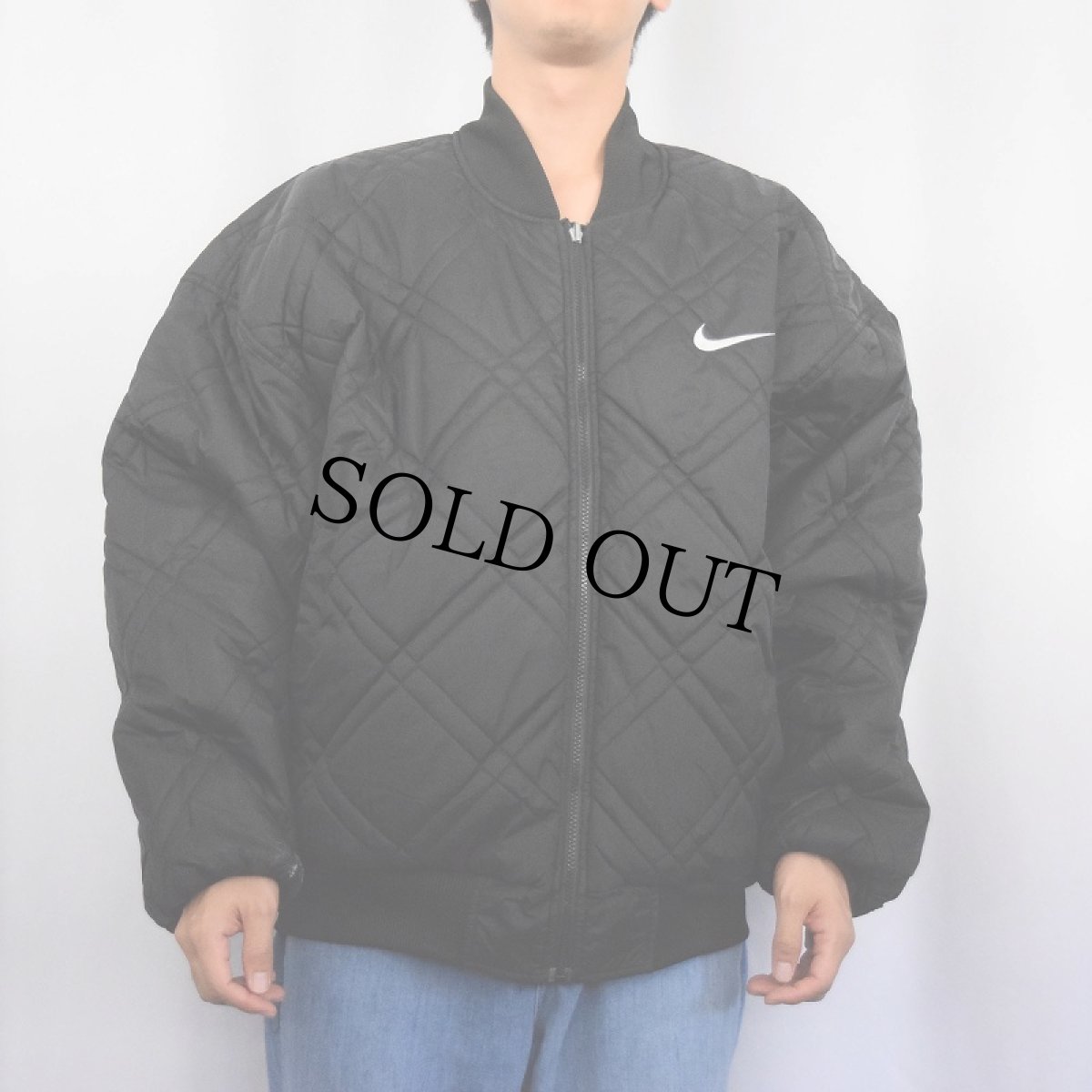 画像4: 90's〜 NIKE ロゴ刺繍 リバーシブル キルティング ナイロンジャケット BLACK L (4)