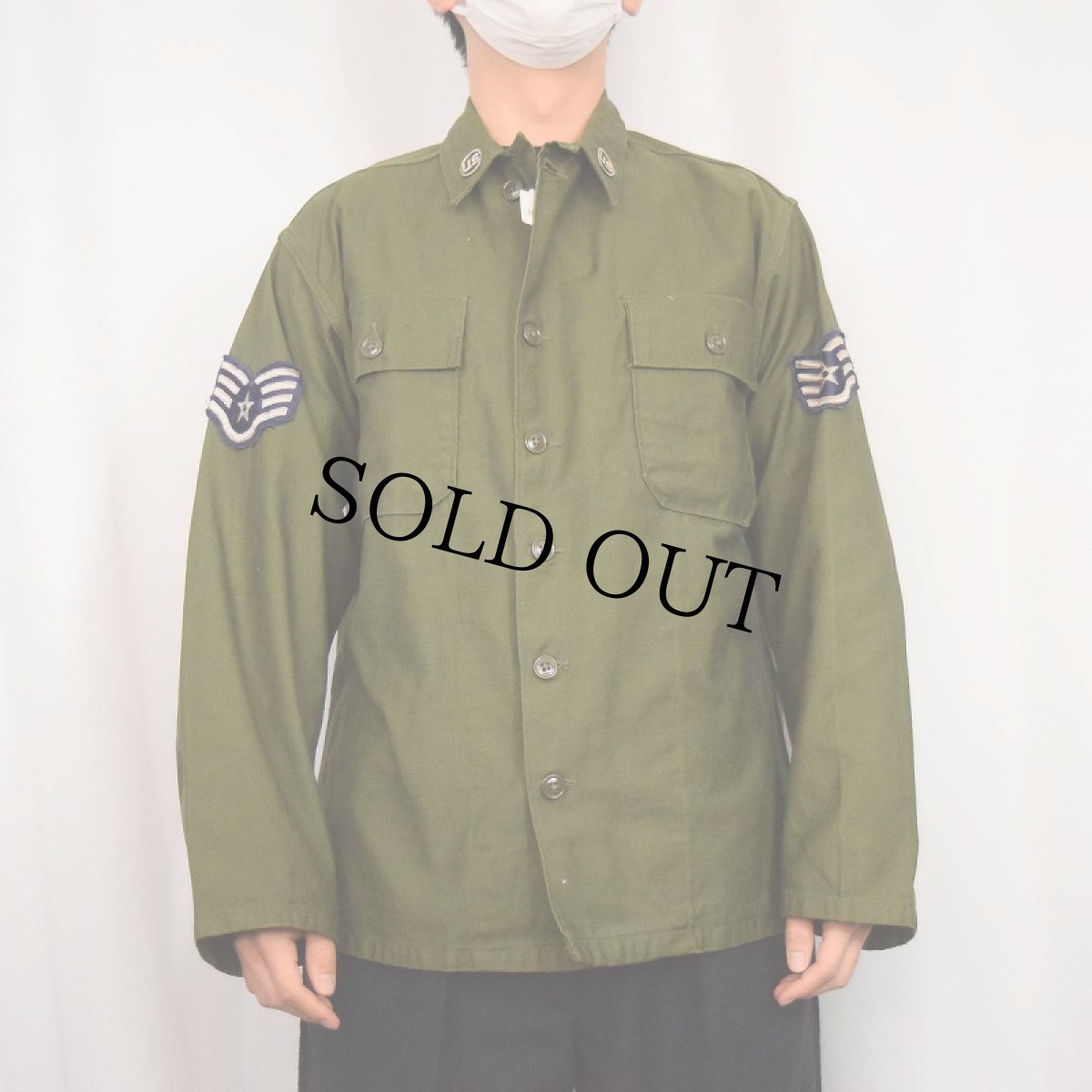 画像2: 50's U.S.ARMY パッチ付き ユーティリティシャツ 1st MEDIUM (2)