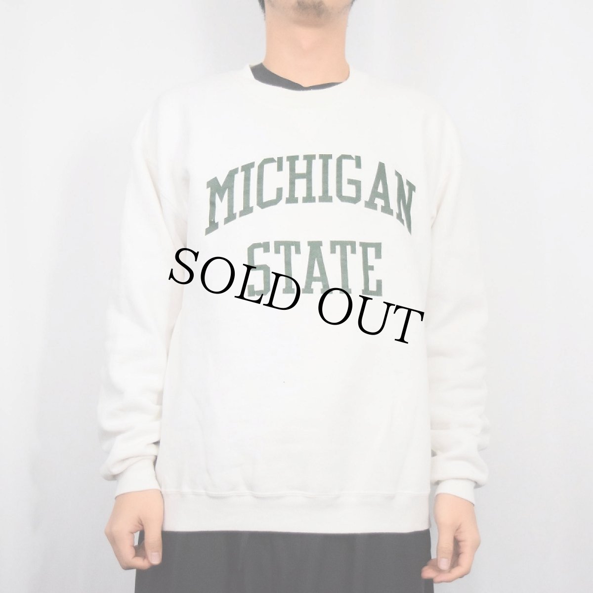 画像2: 80's RUSSELL ATHLETIC USA製 "MICHIGAN STATE" 前V プリントスウェット XL (2)