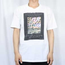 画像2: 90's Richard Stine CANADA製 "I wonder if one could tell..." アートプリントTシャツ M (2)