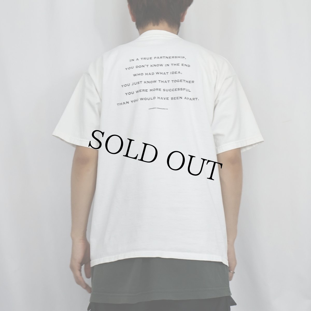 画像3: Cunningham Communication, Inc. マーケティング会社 イラストプリントTシャツ L (3)