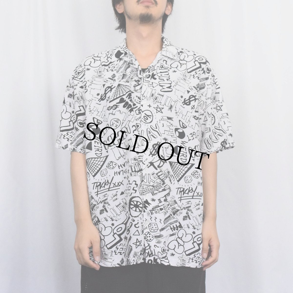 画像2: NO BOUNDARIES 総柄 レーヨンオープンカラーシャツ L (2)