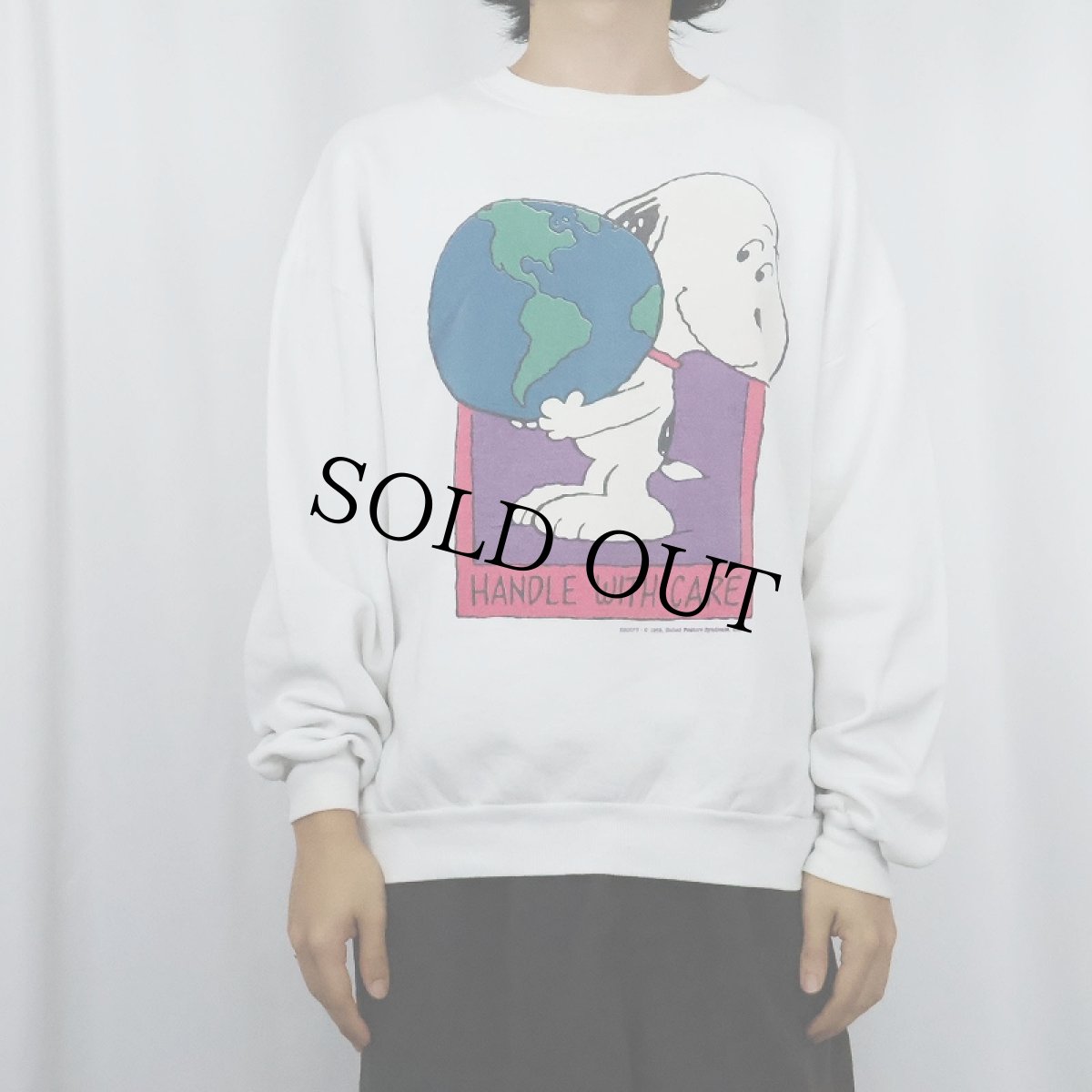 画像2: 90's SNOOPY USA製 "HAND WITH CARE" キャラクタープリントスウェット XL (2)