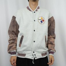 画像2: 90〜2000's FRUIT OF THE LOOM ブリーチ加工 ワッペン付き スウェットスタジャン L (2)