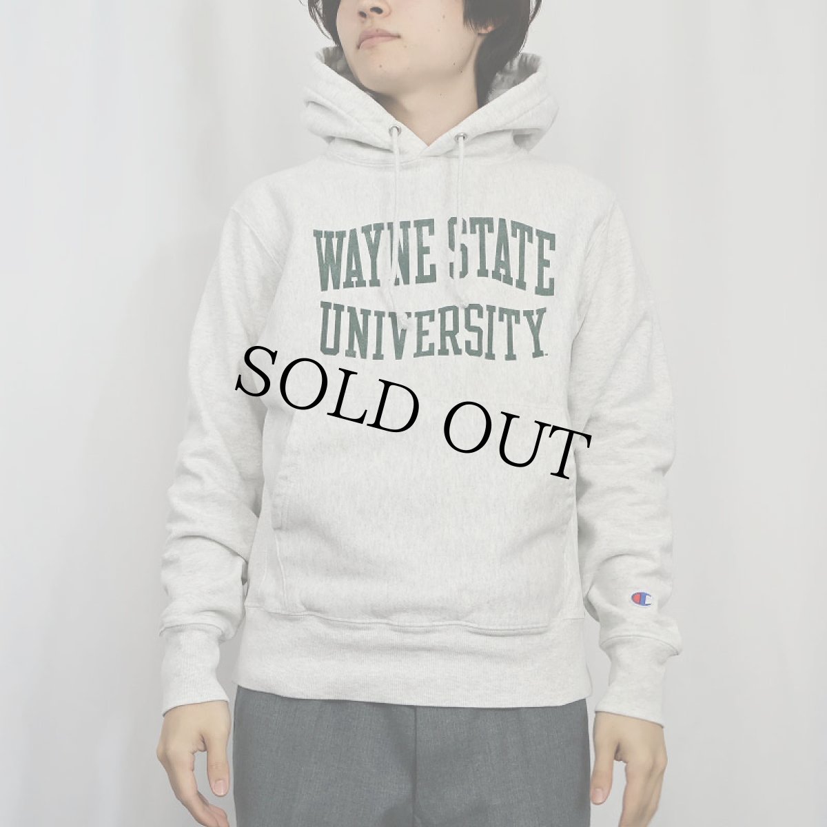 画像2: Champion REVERSE WEAVE "WAYNE STATE UNIVERSITY" プリントスウェットフーディー S (2)