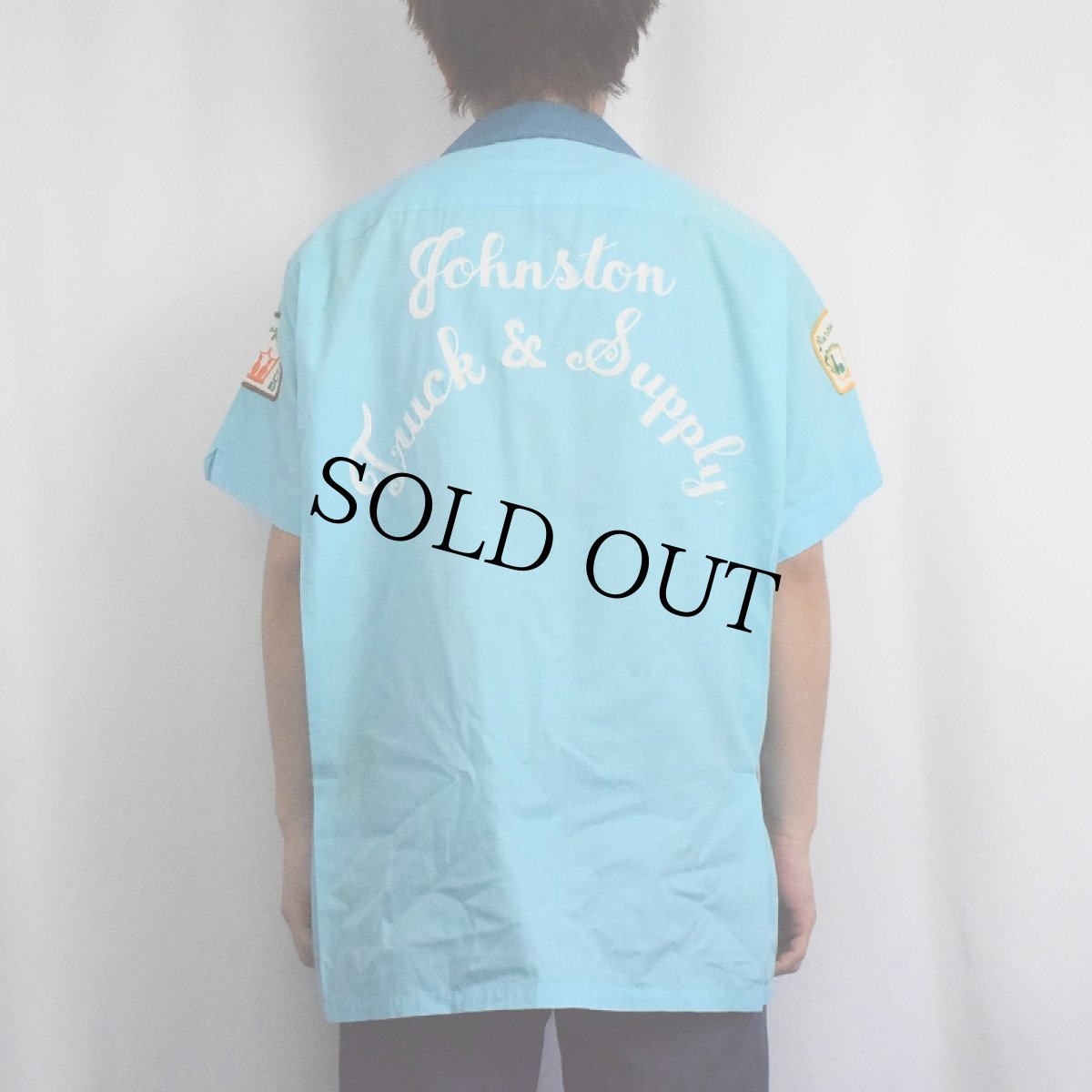 画像4: 70's Hilton USA製 "Johnston Truck & Supply" レイヤードデザイン ワッペン付き チェーン刺繍 ボーリングシャツ L (4)