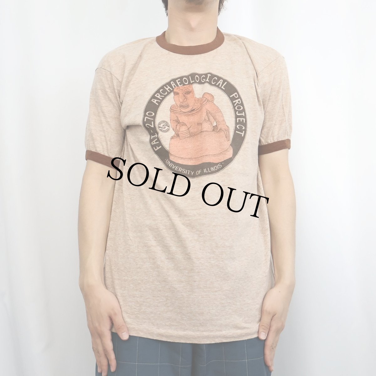 画像2: 70's USA製 "FAI-270 ARCHAEOLOGICAL PROJECT" プリントリンガーTシャツ L (2)