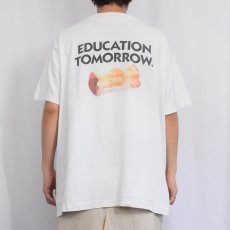 画像4: 90's CANADA製 "EDUCATION TODAY." フルーツプリントTシャツ XL (4)