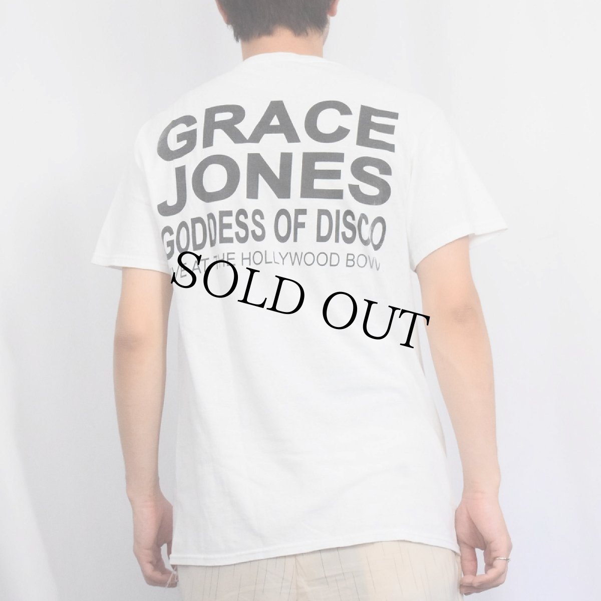 画像4: Grace Jones "PULL UP TO THE BUMPER" 歌手&女優プリントTシャツ (4)