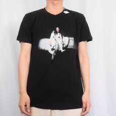 画像2: Billie Eilish "When We All Fall Asleep, Where Do We Go?" ミュージシャンフォトプリントTシャツ BLACK M (2)