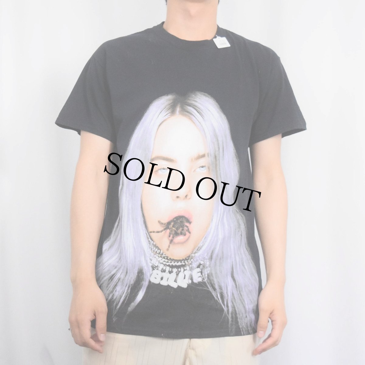 画像2: Billie Eilish "you should see me in a crown" ミュージシャンフォトプリントTシャツ BLACK M (2)