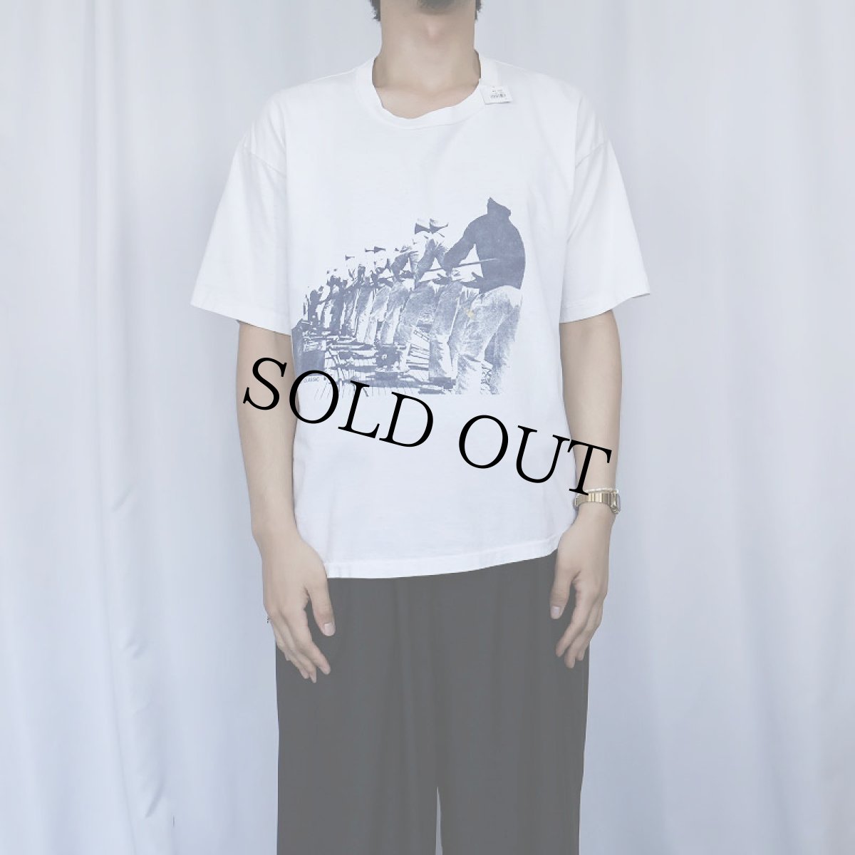 画像2: 90's GAP USA製 "WORLD CLASSIC" プリントTシャツ M (2)