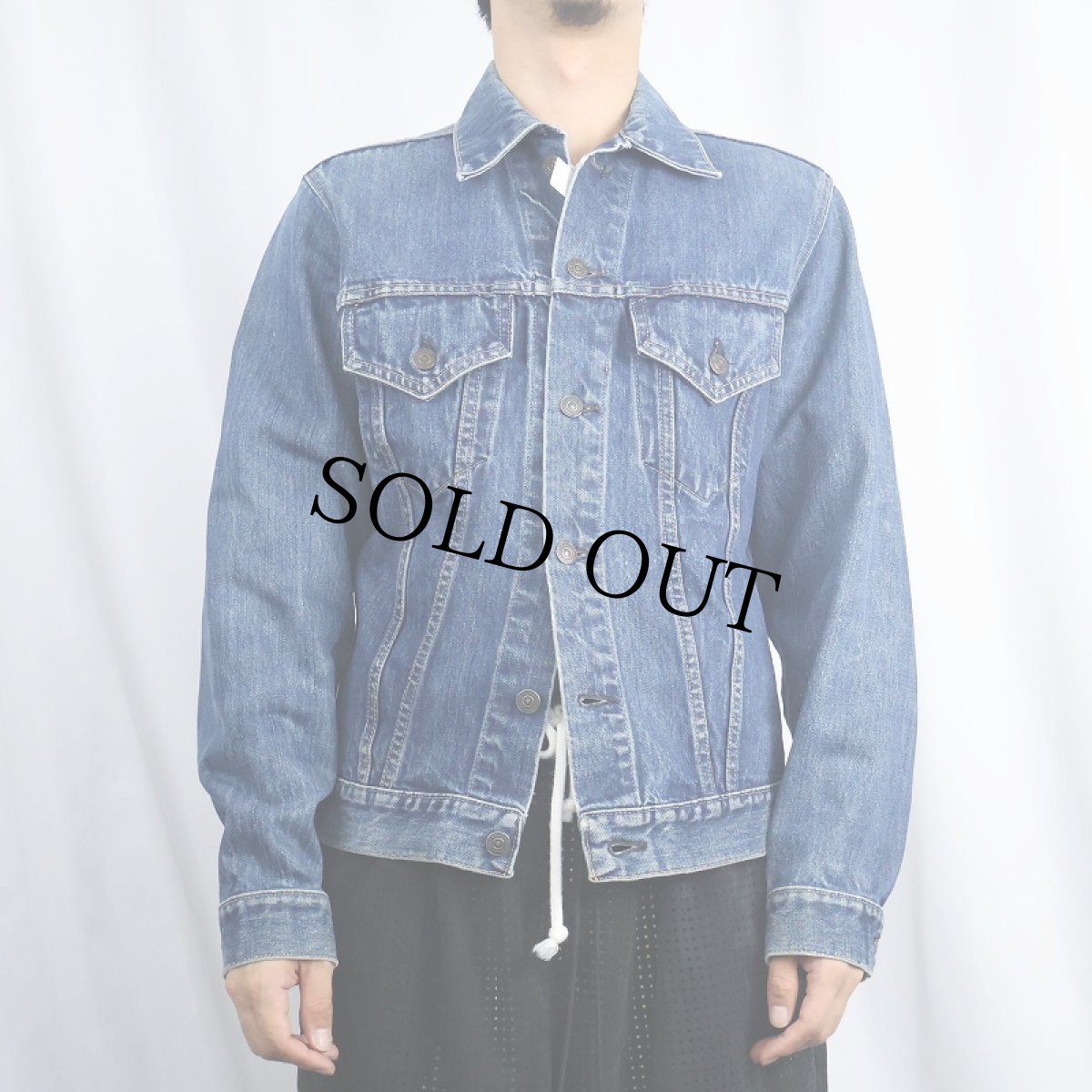画像2: 60〜70's LEVI'S 70505 BIGE デニムジャケット SIZE40 (2)