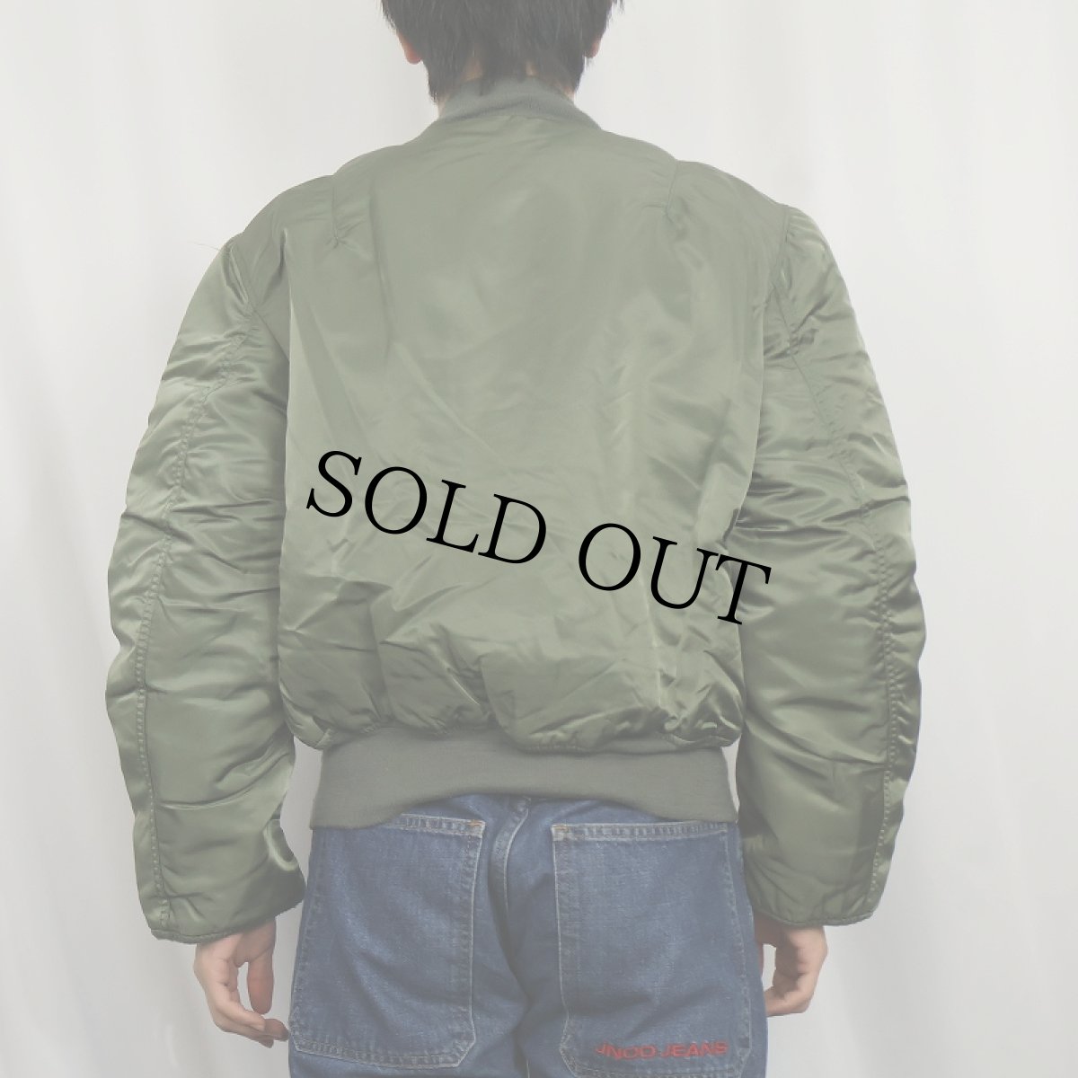 画像4: 民間品 ALPHA INDUSTRIES,INC. MA-1 パッチ付き フライトジャケット MEDIUM (4)