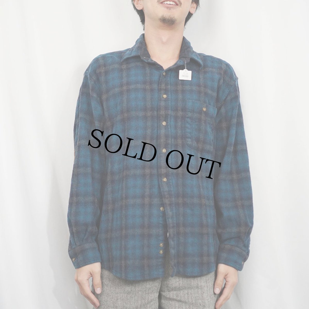 画像2: 90's〜 PENDLETON チェック柄 エルボーパッチ付き ウールシャツ XL (2)