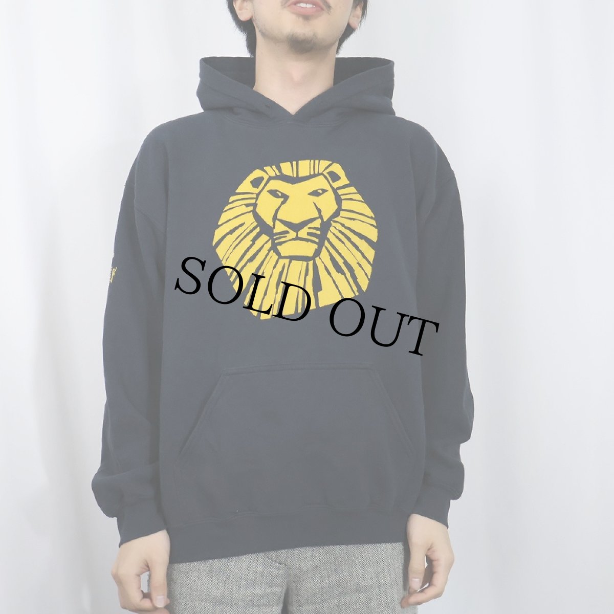 画像2: Disney THE LION KING ミュージカル プリントスウェットフーディー BLACK M (2)