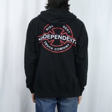 画像4: INDEPENDENT スケートブランド ロゴプリントスウェットジップパーカー BLACK L (4)