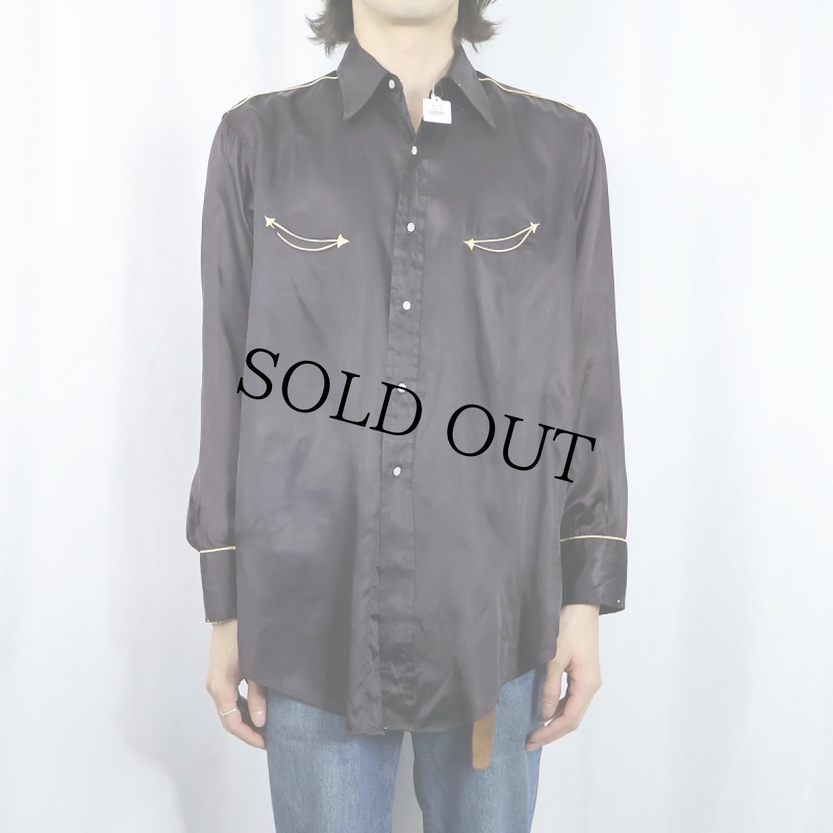 画像2: 30〜40's LEVI'S "RODEO SHIRT" サテンウエスタンシャツ SIZE15 1/2 (2)