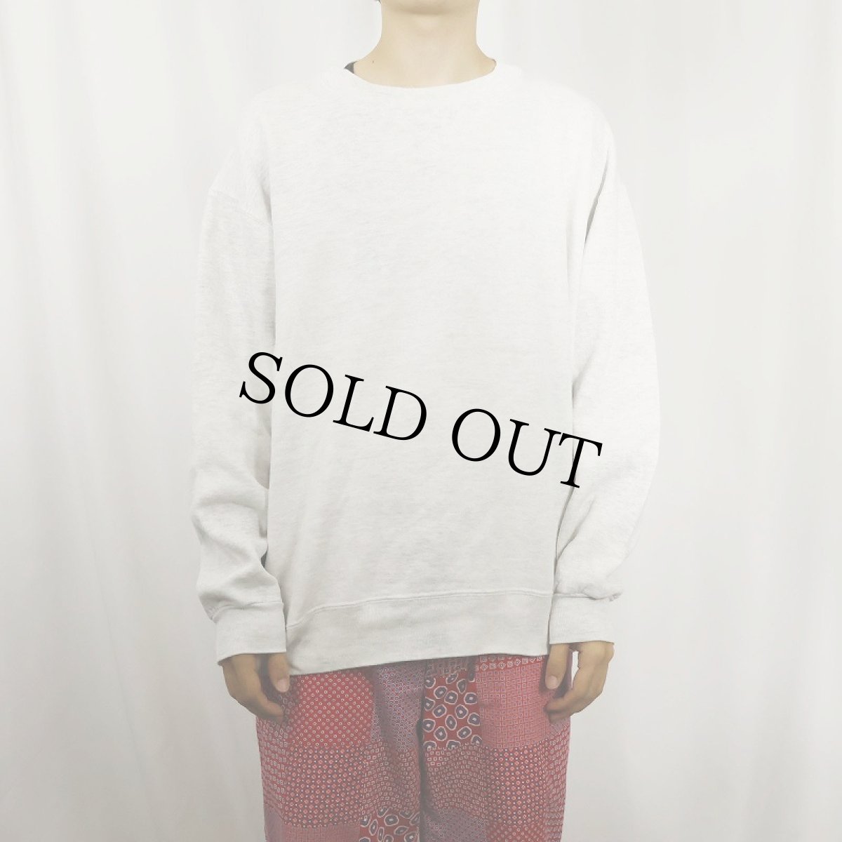 画像2: 90's RUSSELL ATHLETIC USA製 前V 無地スウェット XXL (2)