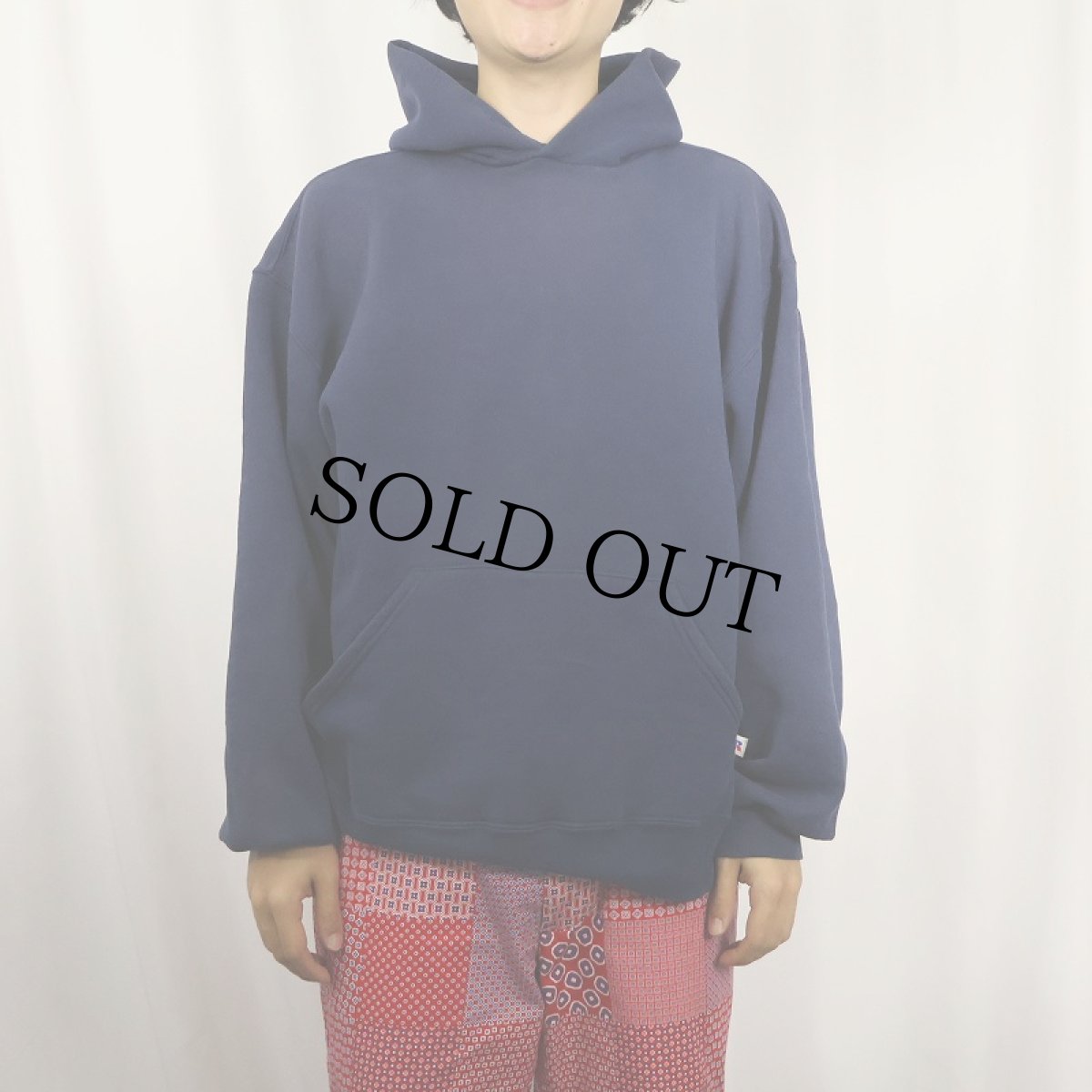 画像2: 90's RUSSELL ATHLETIC USA製 無地スウェットフーディー NAVY L (2)