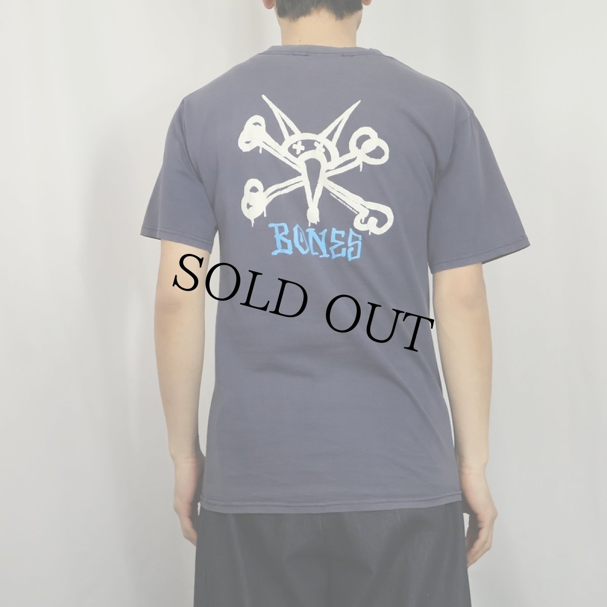 画像4: 2000's POWELL PERALTA "BONES" プリントTシャツ (4)