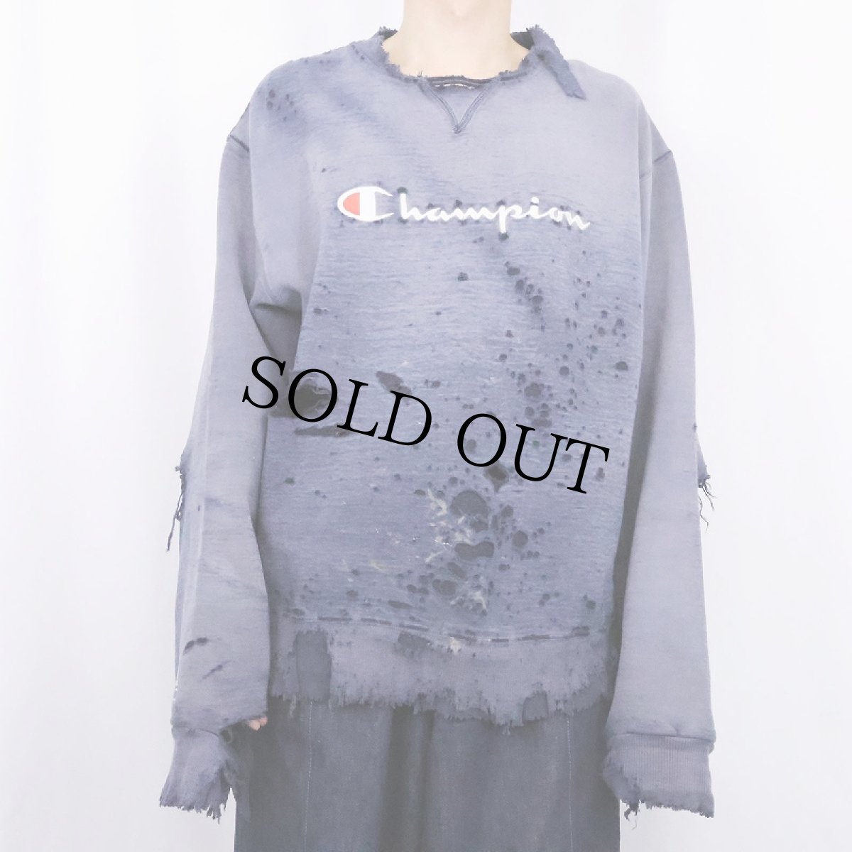 画像2: 90's Chamipon ロゴ刺繍 前V フェードスウェット L (2)