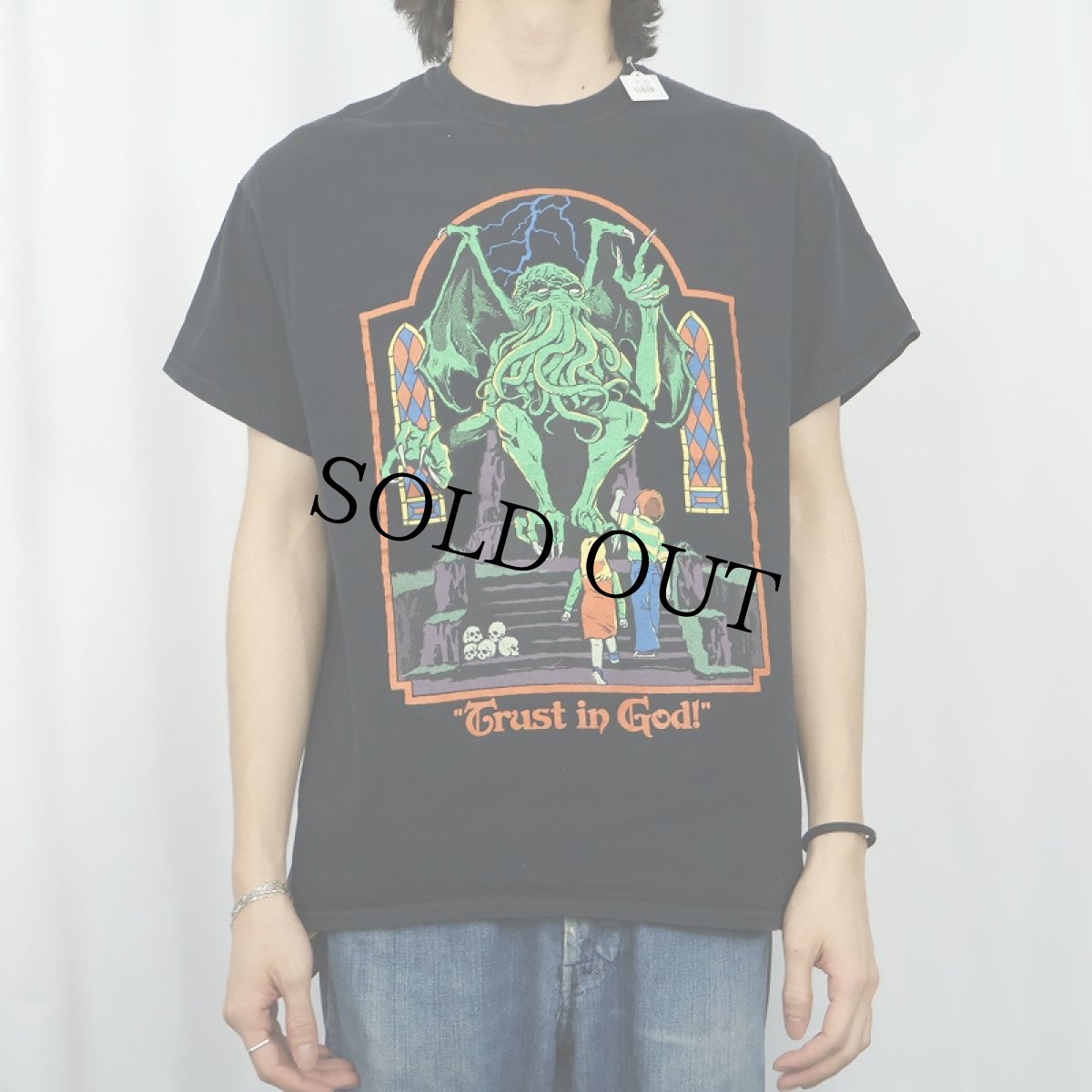 画像2: Steven Rhodes "Trust in Gog!" イラストプリントTシャツ BLACK L (2)