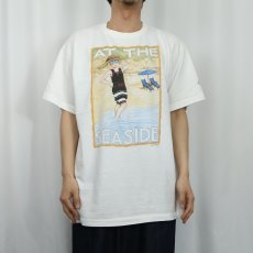 画像2: 90's Mary Engelbreit USA製 "AT THE SEASIDE" イラストプリントTシャツ XL (2)