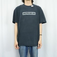 画像3: 2000's "LOUD PIPES SAVE LIVES" プリントTシャツ XL (3)