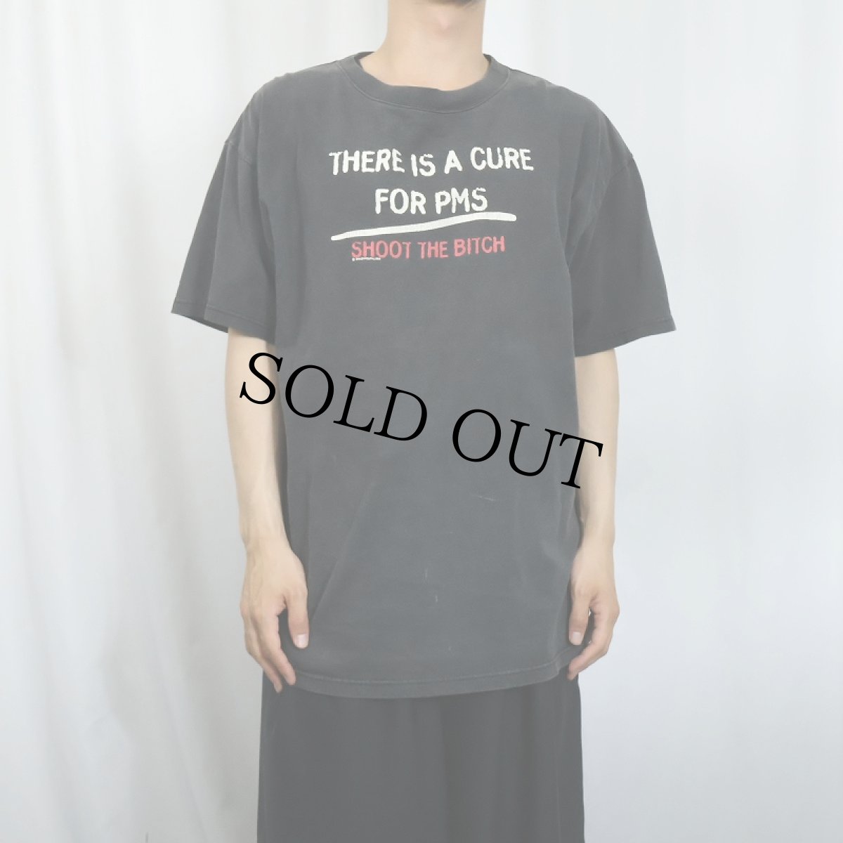 画像2: 90's "There is No Cure for PMS Shoot the Bitch" ジョークプリントTシャツ BLACK XL (2)