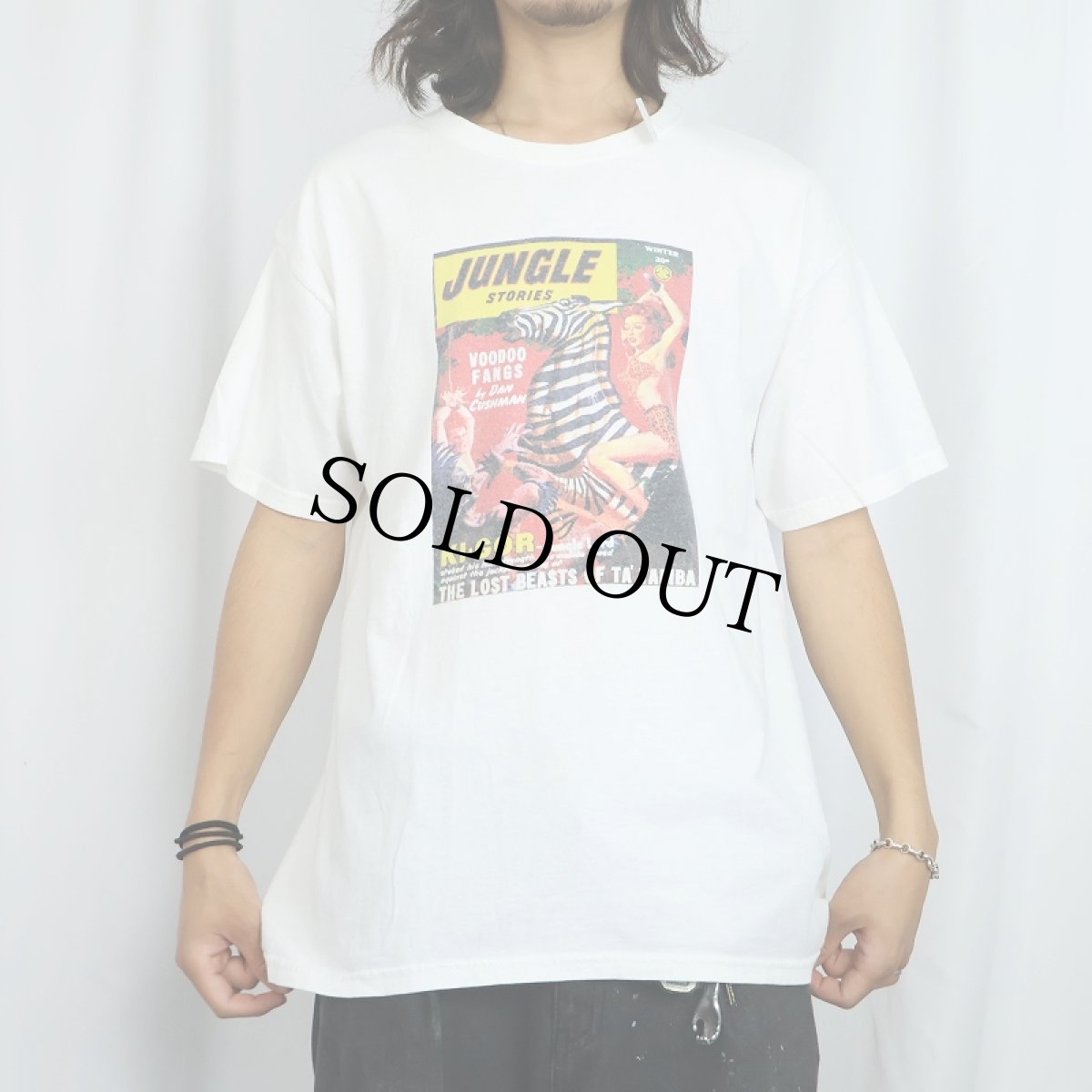 画像2: Jungle Stories マガジンプリントTシャツ L (2)