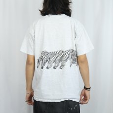 画像4: 90's USA製 シマウマ 巻きプリントTシャツ L (4)