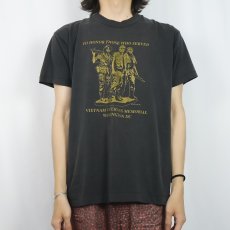 画像2: 90's USA製 "TO HONOR THOSE WHO SERVED..." プリントTシャツ L (2)
