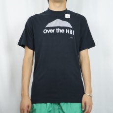 画像2: 80's USA製 "Over the Hill" プリントTシャツ BLACK L (2)